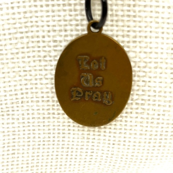 Praying Hands Medallion on Necklace - Picture 3 of 11
